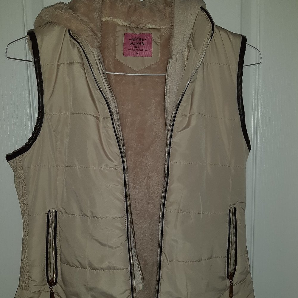 super stylish and warm vest like new